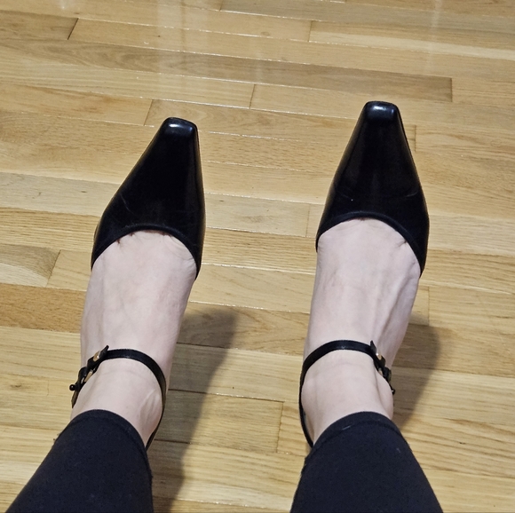 Authentic Gucci Black Leather Ankle Strap Heels - Picture 13 of 15